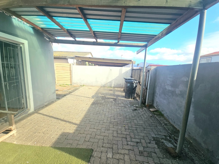 3 Bedroom Property for Sale in Seawinds Western Cape